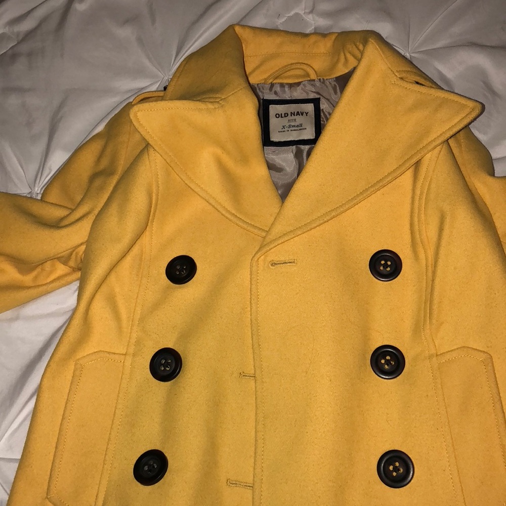 Old navy trench coat !!